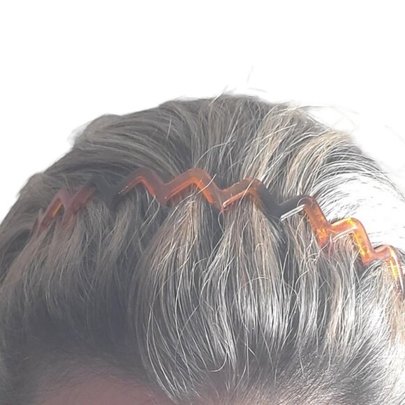 New- The Trending Wavy Toothed Headband in Orange/Brown - Picture 3 of 3